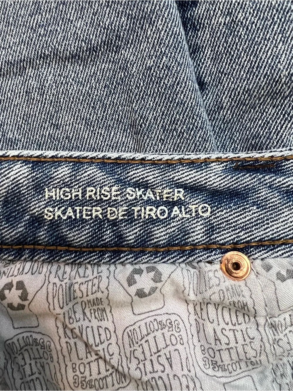 Wild Fable High Rise Light Wash Skater Jeans- 10